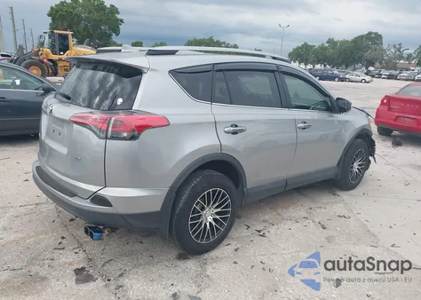2018 Toyota Rav4 Le z USA, uszkodzony, nr VIN 2T3ZFREV1JW449117
